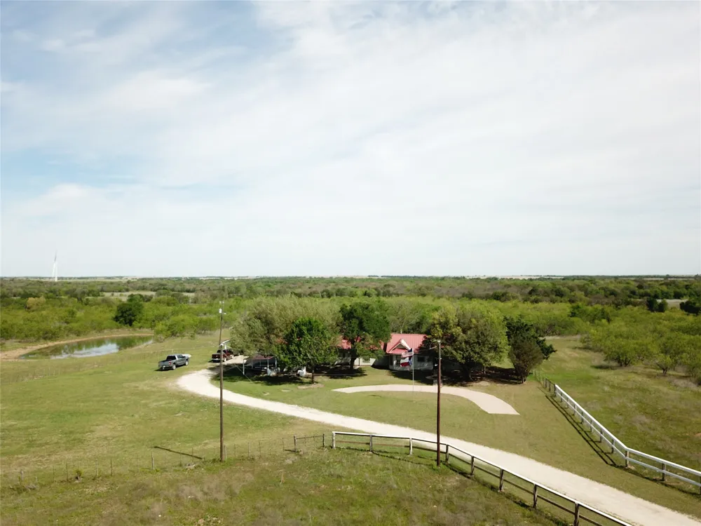 375 Lcr 358 Mart, TX 76664