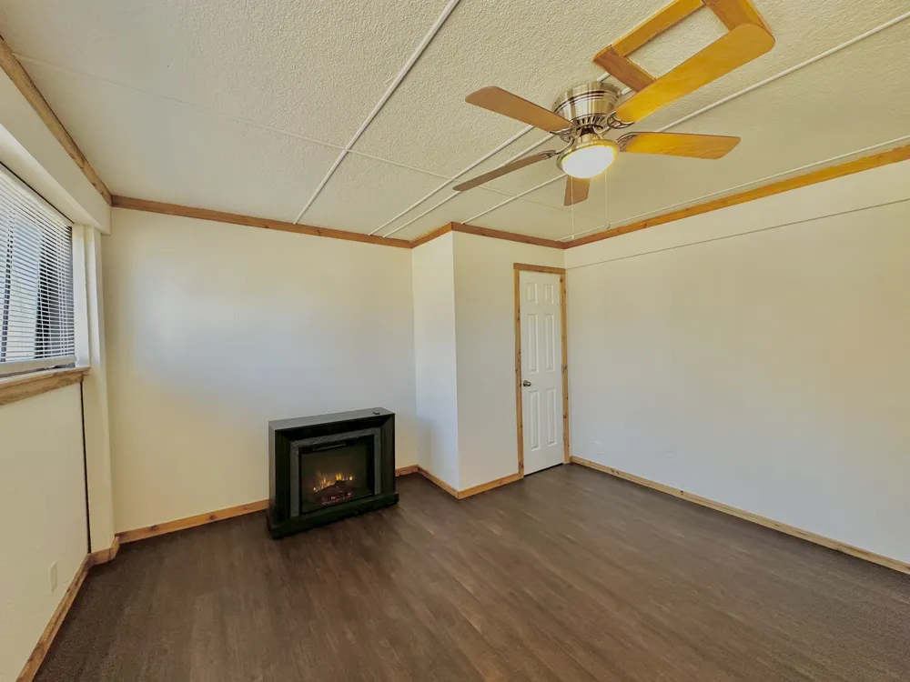161 Elizabeth Street #B Pottsboro, TX 75076