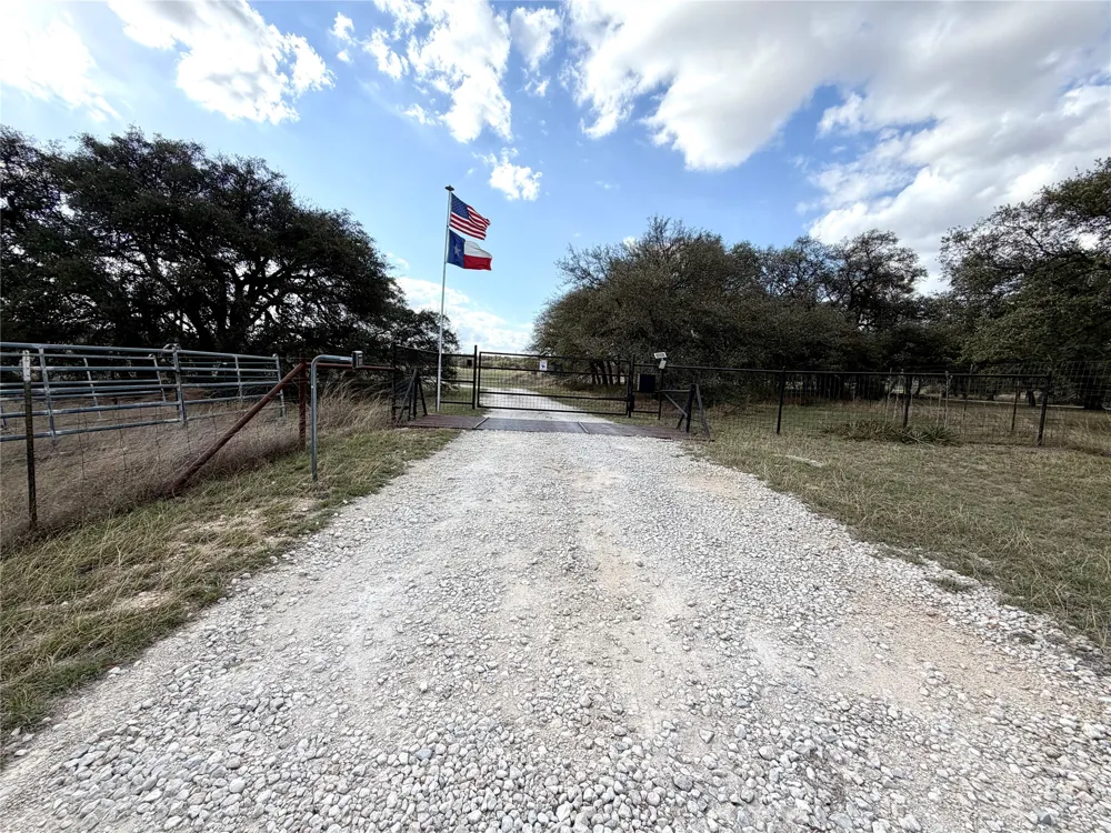 1358 County Road 233 Road Florence, TX 76527