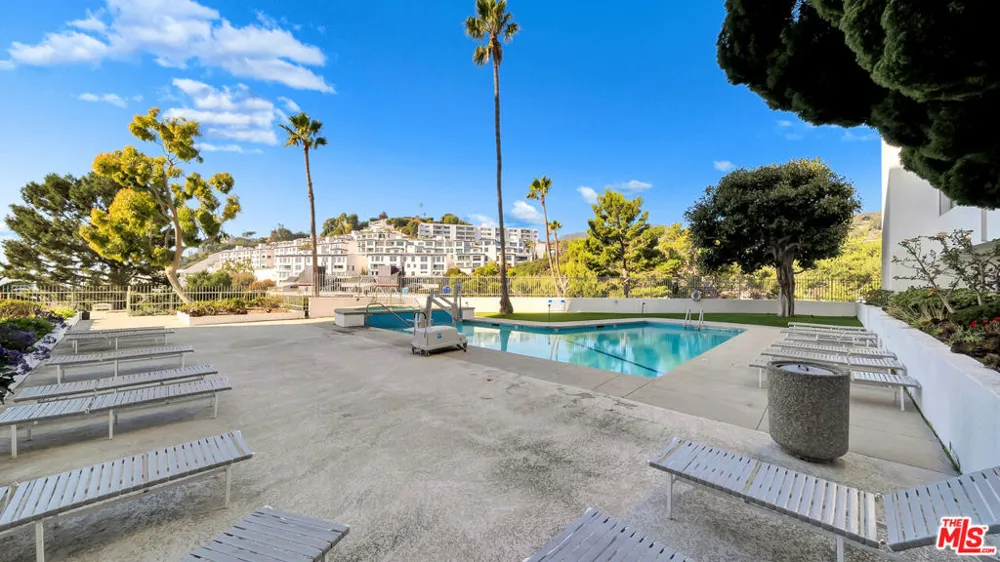 17350 W Sunset Boulevard #506C Pacific Palisades, CA 90272