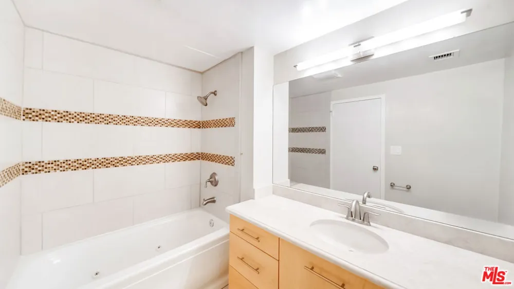 17350 W Sunset Boulevard #506C Pacific Palisades, CA 90272