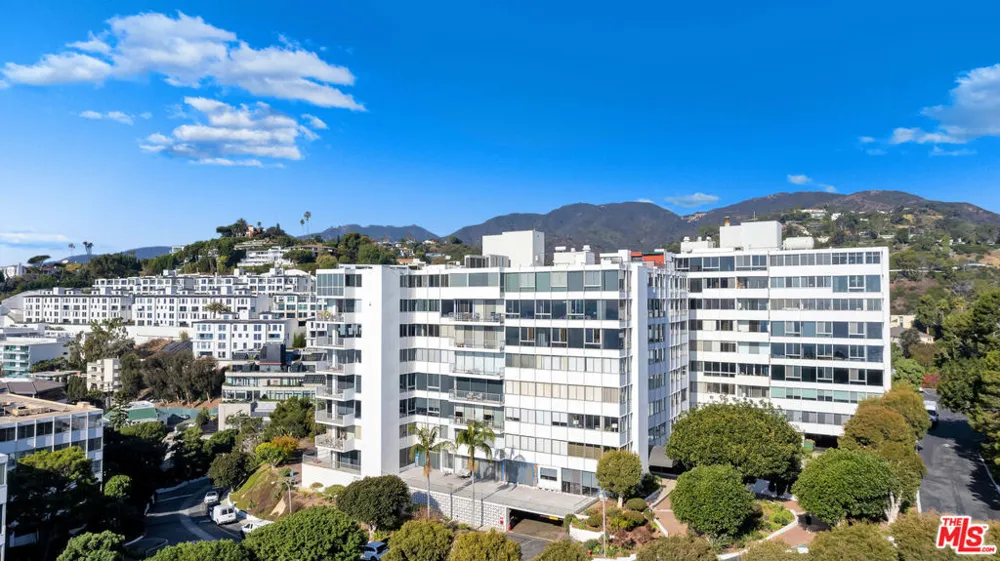 17350 W Sunset Boulevard #506C Pacific Palisades, CA 90272