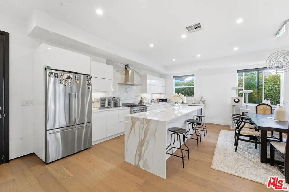 14650 Margate Street Sherman Oaks, CA 91411