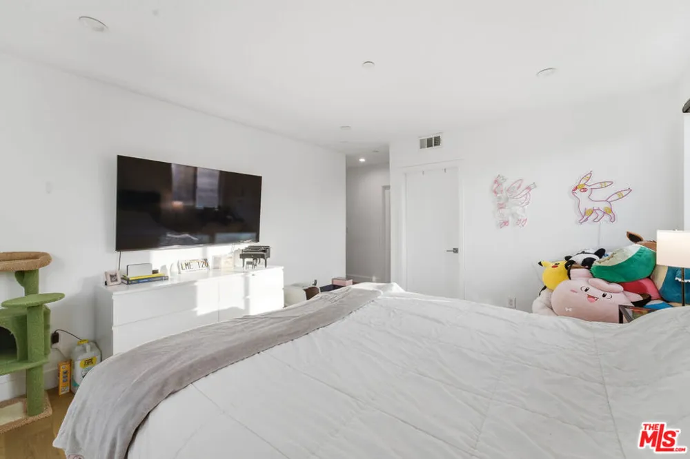 14650 Margate Street Sherman Oaks, CA 91411