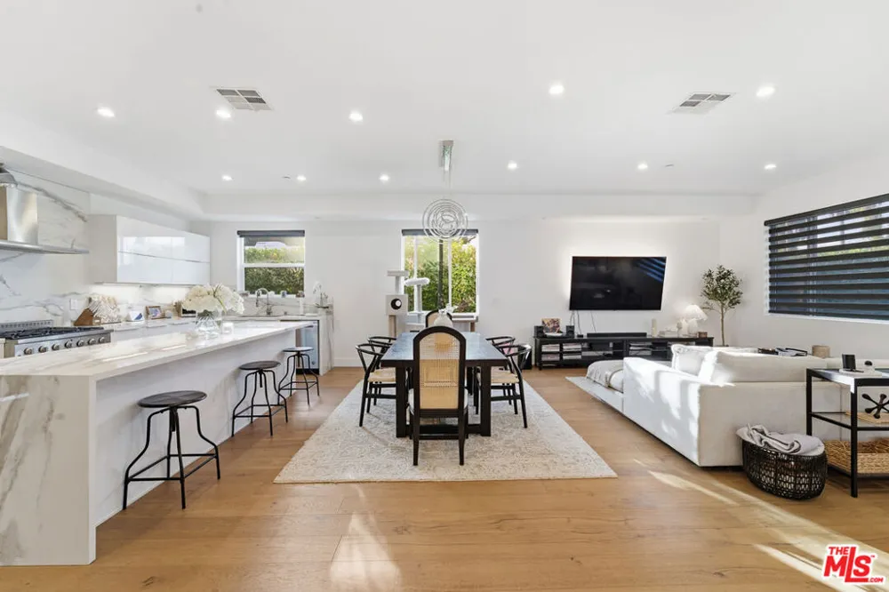 14650 Margate Street Sherman Oaks, CA 91411