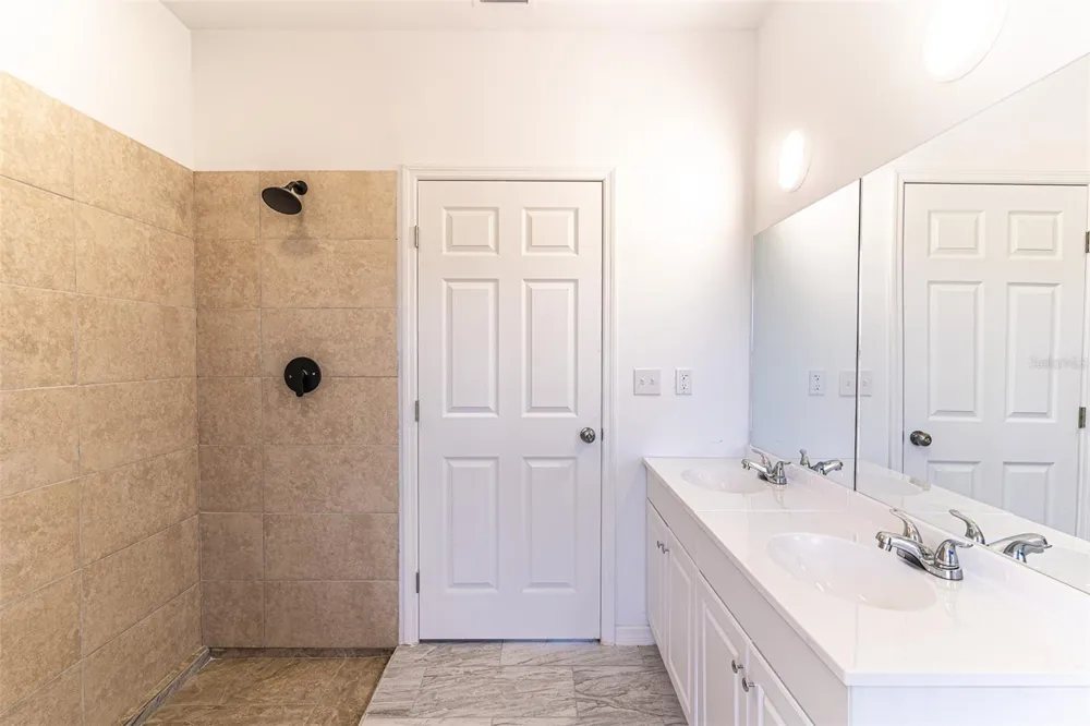 1407 BITTERSWEET STREET Lake Placid, FL 33852