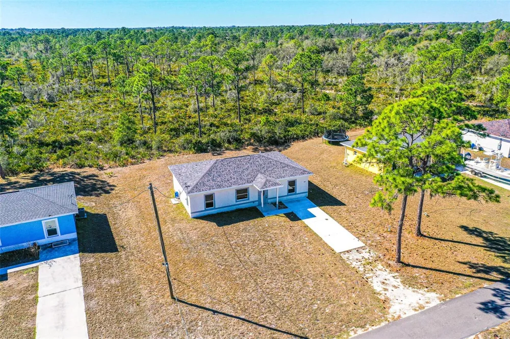 1407 BITTERSWEET STREET Lake Placid, FL 33852
