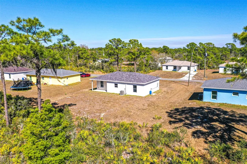 1407 BITTERSWEET STREET Lake Placid, FL 33852
