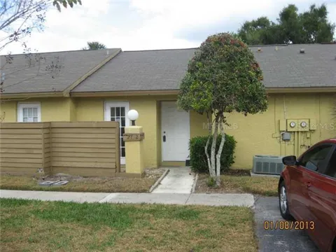 104 CREEKSIDE WAY