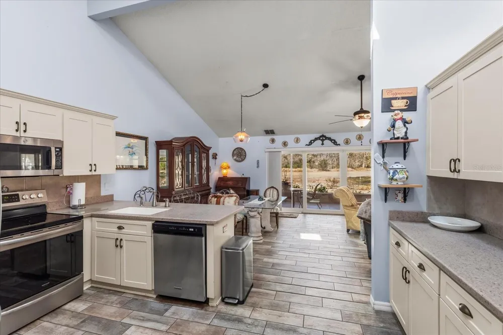 34515 CEDARFIELD DRIVE Dade City, FL 33523