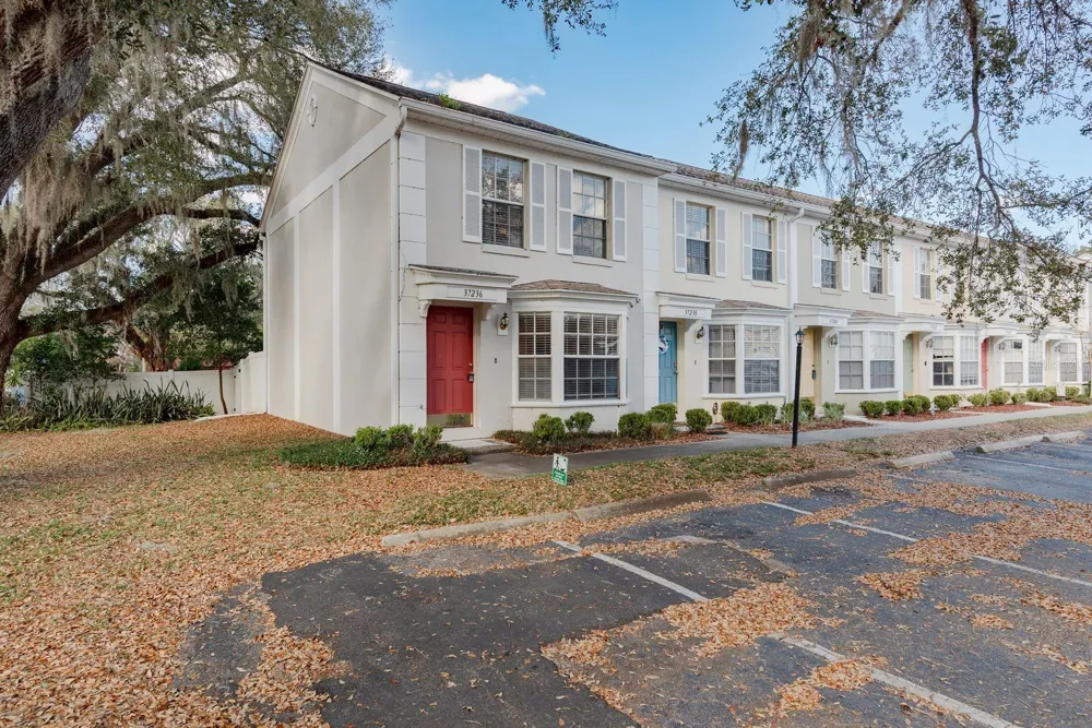 37236 EMBASSY PARK LANE #1 Dade City, FL 33525