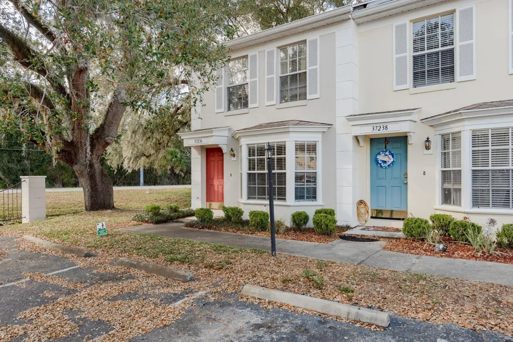 37236 EMBASSY PARK LANE #1 Dade City, FL 33525