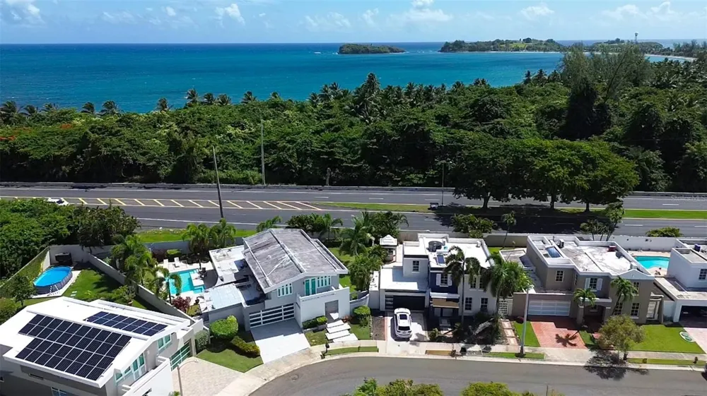 14 VIA CANGREJOS Toa Baja, PR 00949