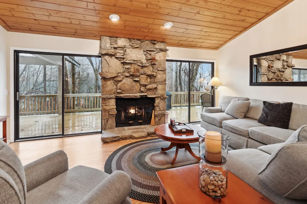 145 Rhododendron Court Sapphire, NC 28774