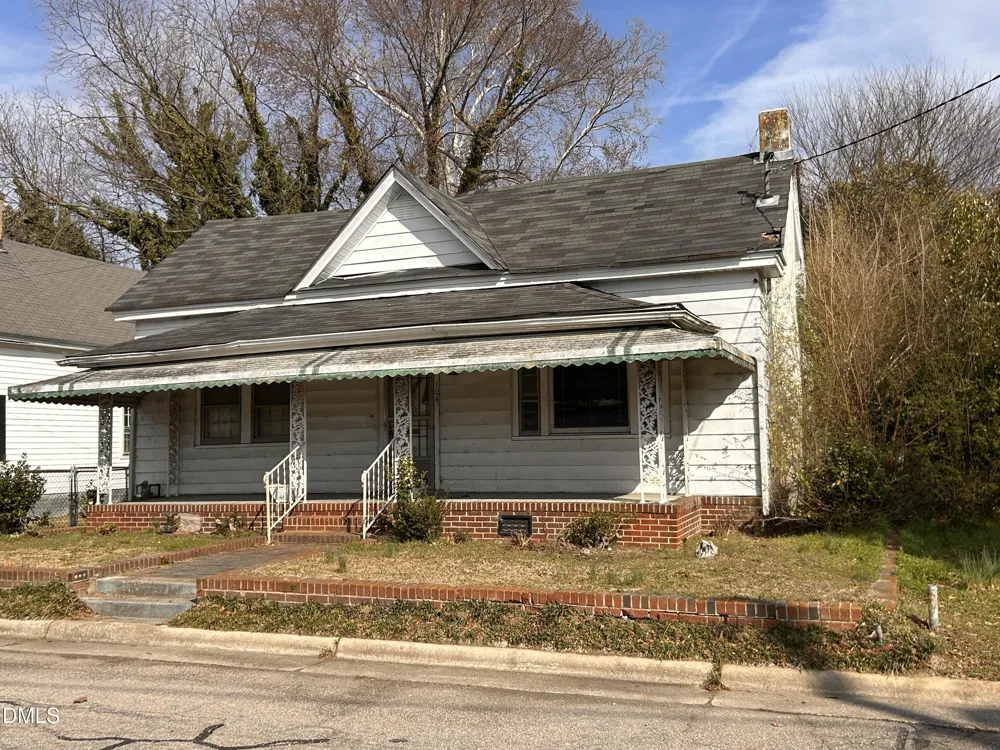 104 Ash Street E Wilson, NC 27893