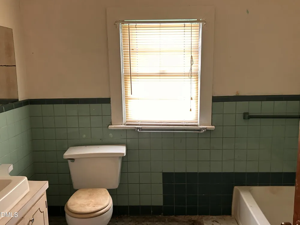 104 Ash Street E Wilson, NC 27893