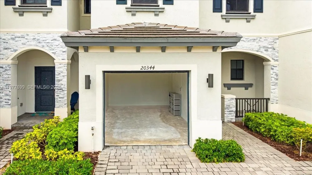20344 NW 6th Pl Miami Gardens, FL 33169