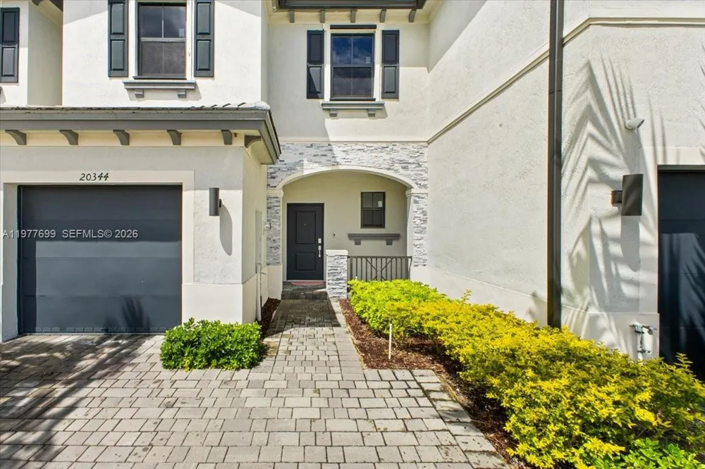 20344 NW 6th Pl Miami Gardens, FL 33169