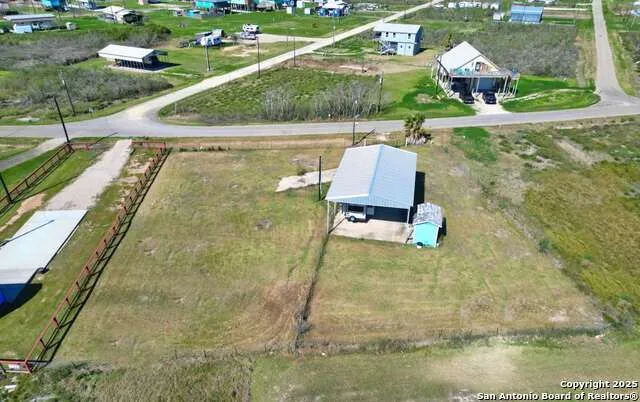 171 Flamingo St. Sargent, TX 77414
