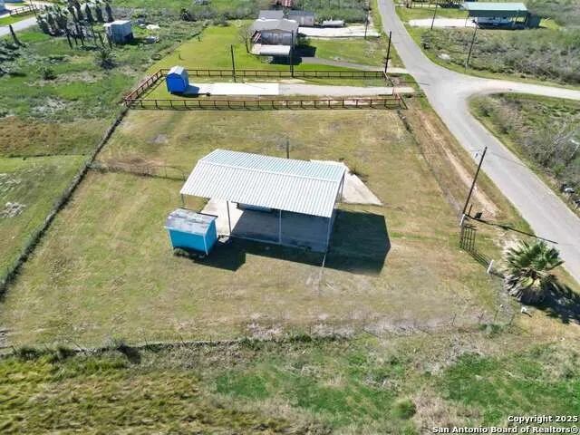 171 Flamingo St. Sargent, TX 77414
