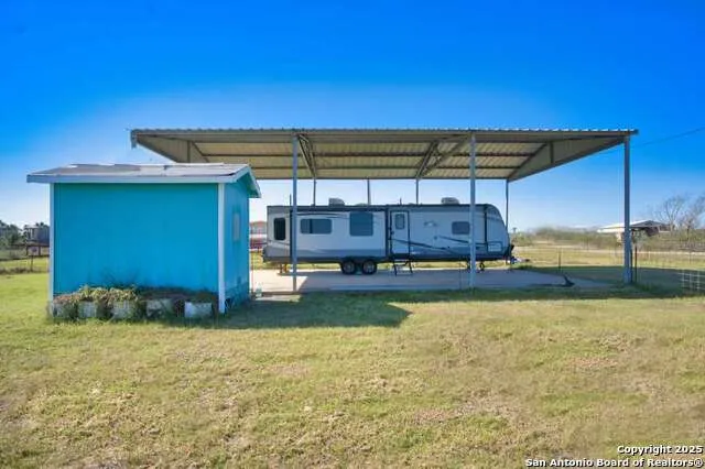 171 Flamingo St. Sargent, TX 77414