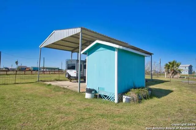 171 Flamingo St. Sargent, TX 77414