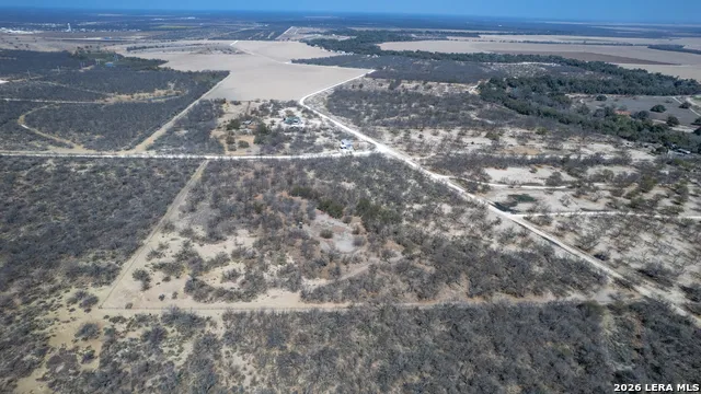 1086 Curtis Bourn Crystal City, TX 78839