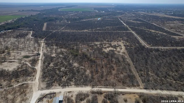 1086 Curtis Bourn Crystal City, TX 78839