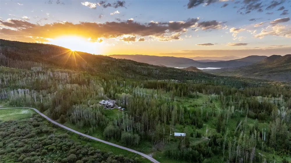 20850 Cheyenne Trail Oak Creek, CO 80467