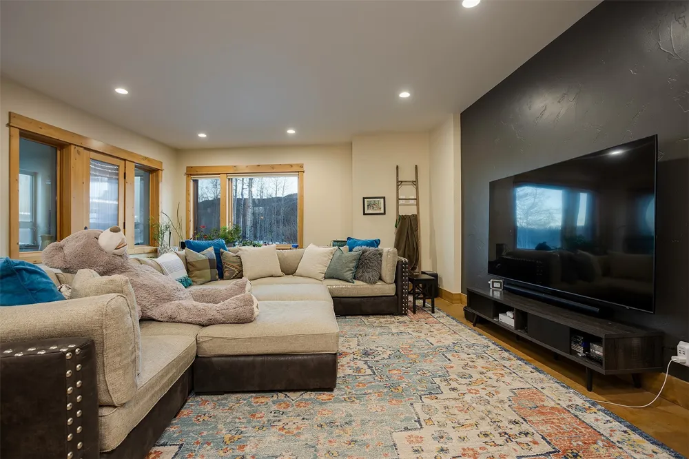 20850 Cheyenne Trail Oak Creek, CO 80467