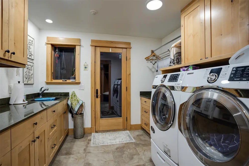 20850 Cheyenne Trail Oak Creek, CO 80467