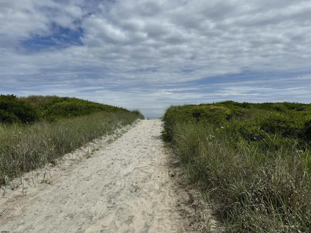 339 S 37   BEACH BLOCK Street Brigantine, NJ 08203