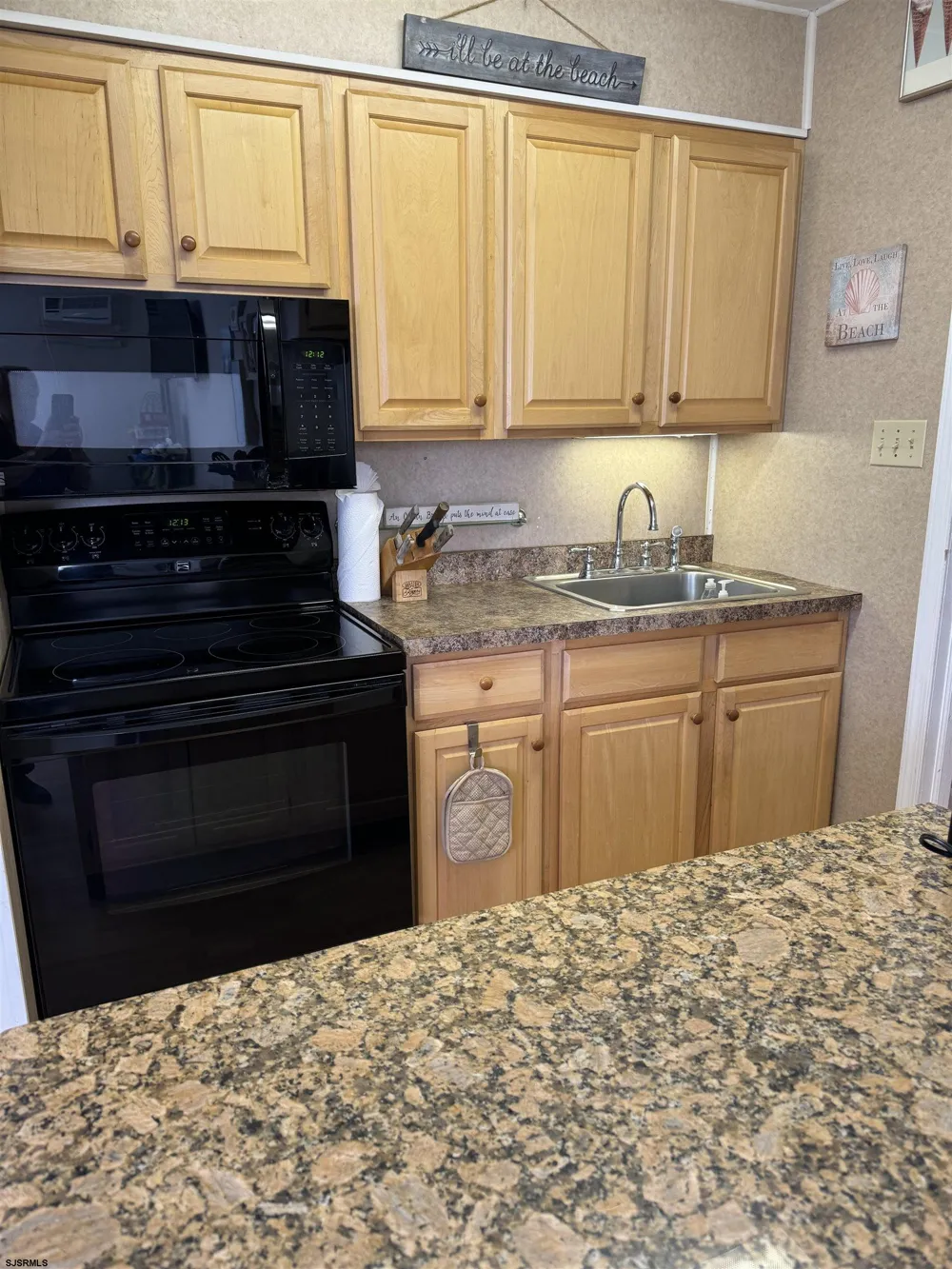 339 S 37   BEACH BLOCK Street Brigantine, NJ 08203