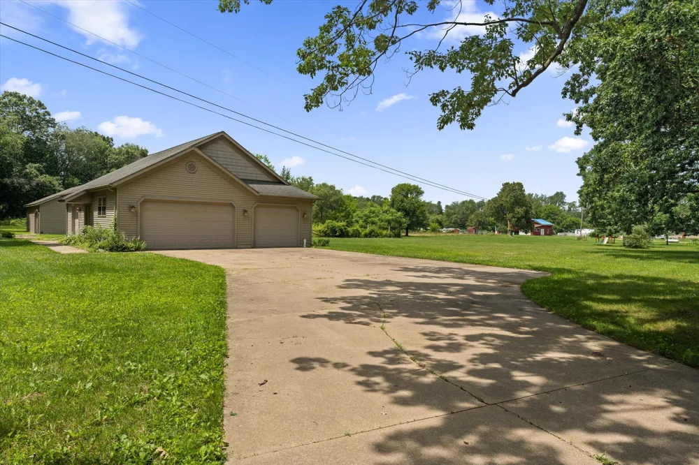 51000 Maple Road Marcellus, MI 49067