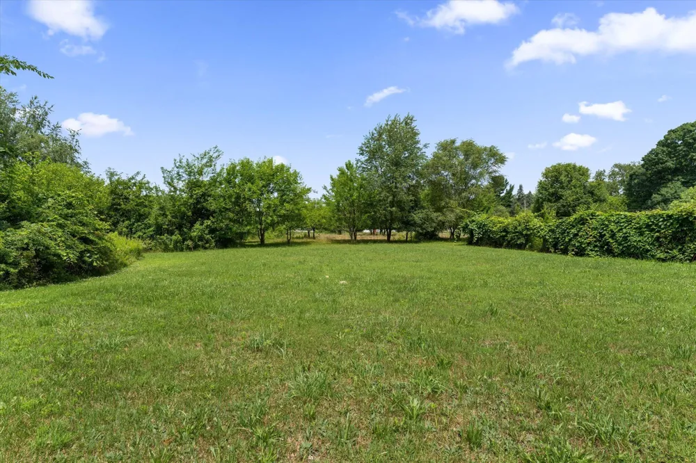 51000 Maple Road Marcellus, MI 49067