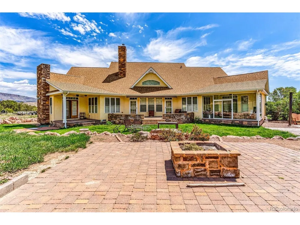 611 Rockridge Loop Canon City, CO 81212
