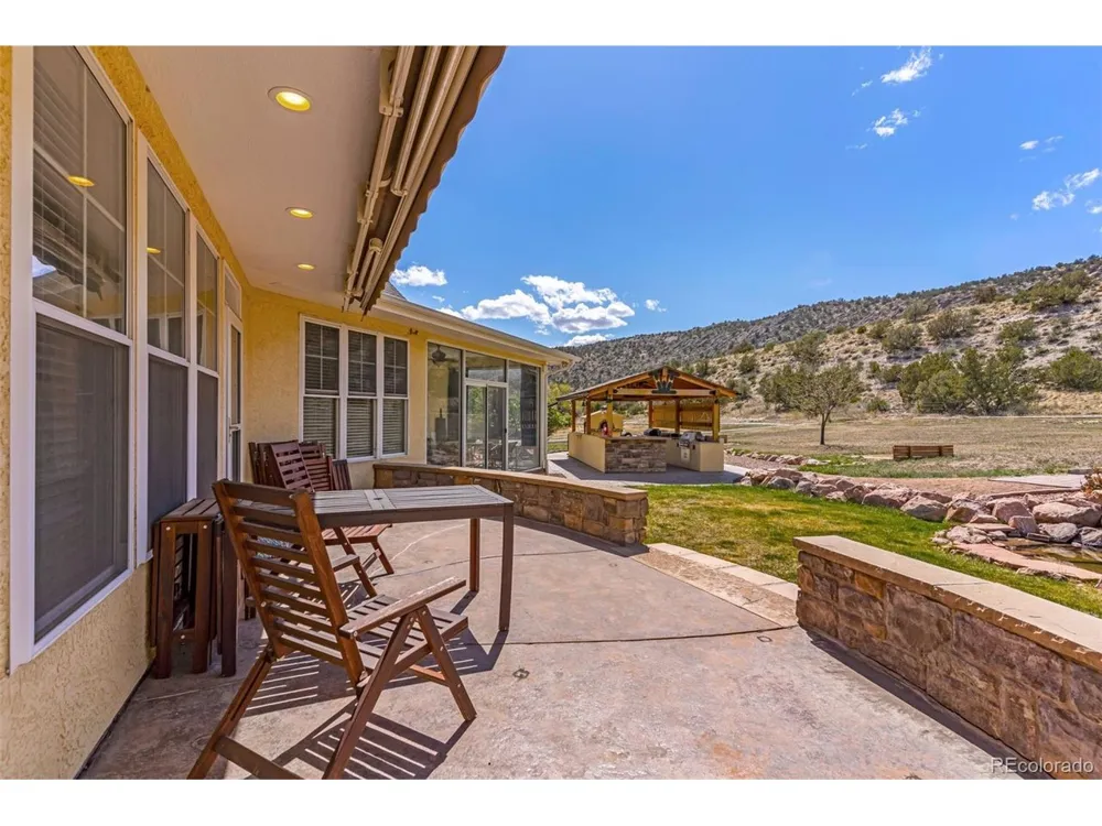 611 Rockridge Loop Canon City, CO 81212