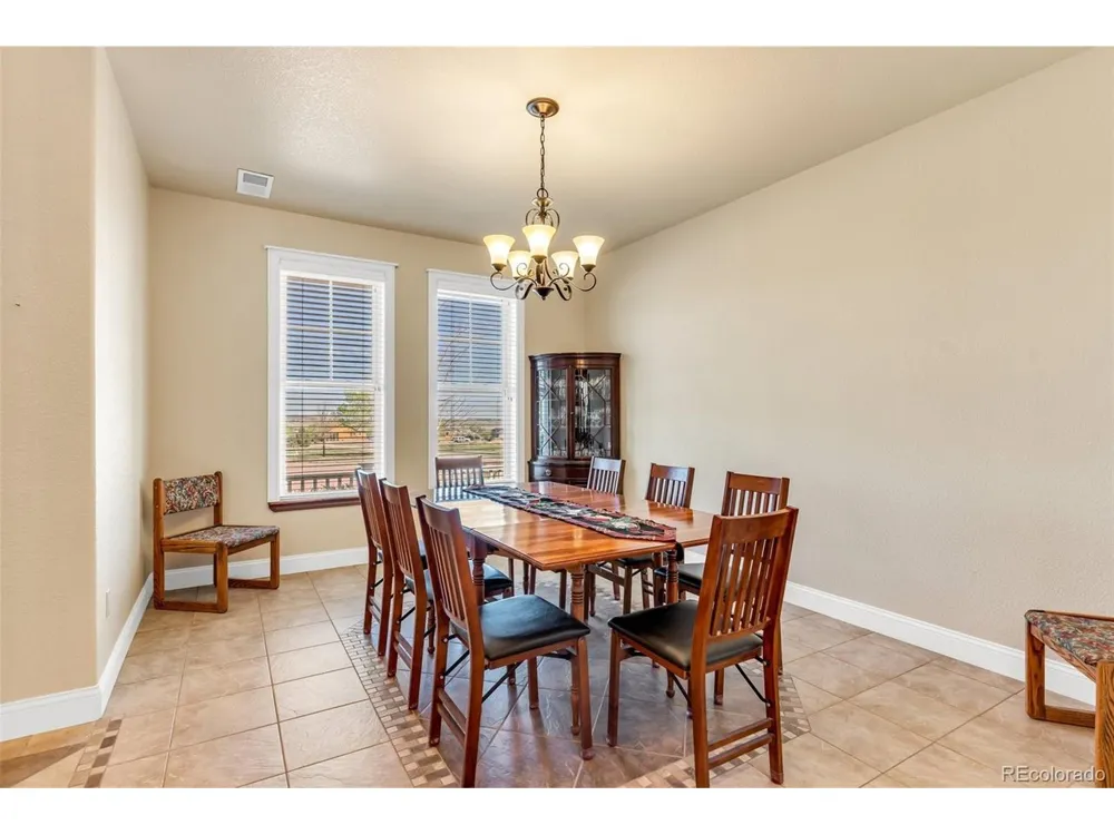 611 Rockridge Loop Canon City, CO 81212