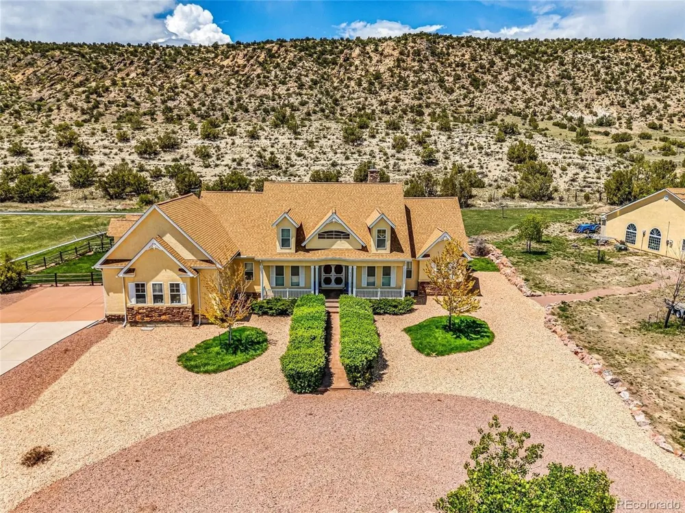 611 Rockridge Loop Canon City, CO 81212