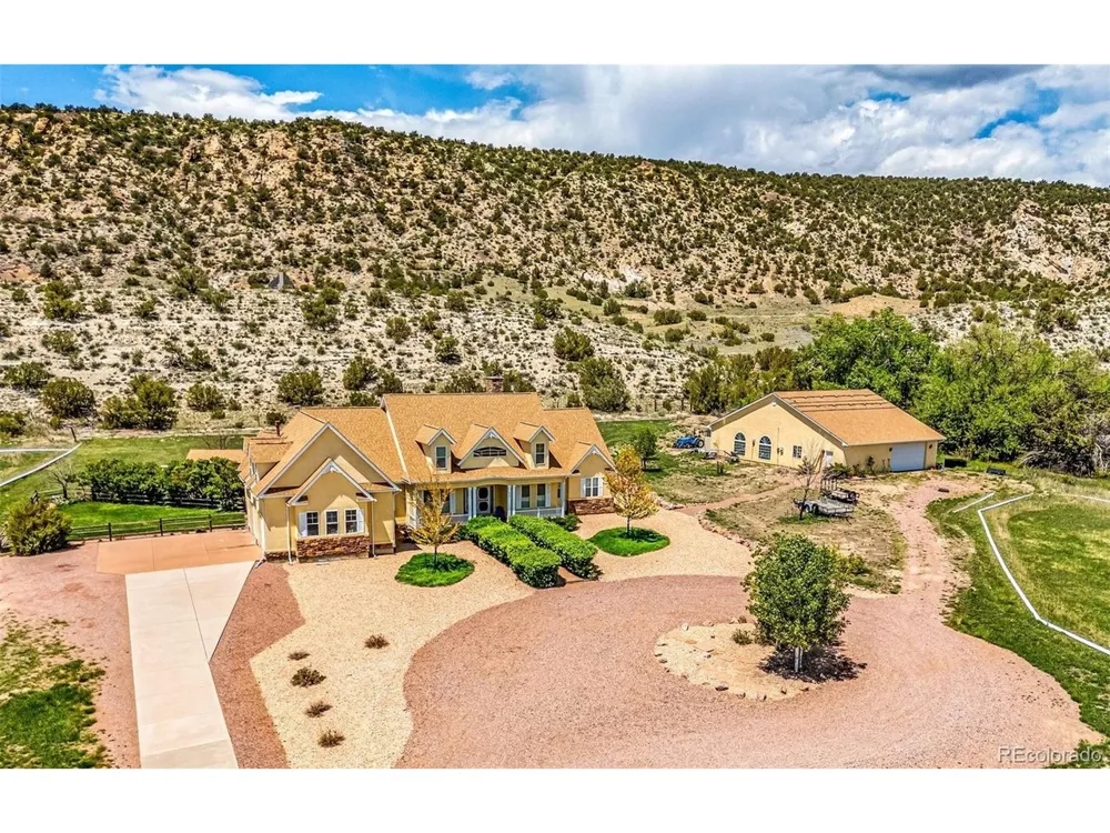 611 Rockridge Loop Canon City, CO 81212