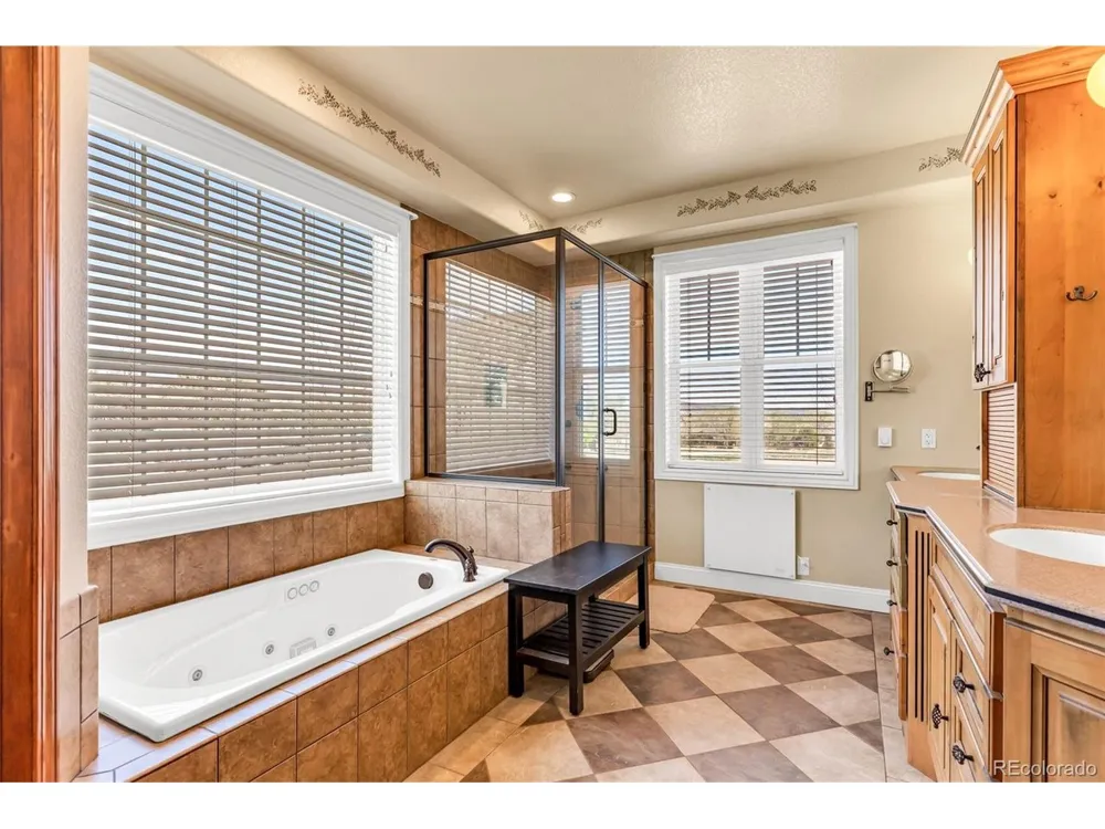 611 Rockridge Loop Canon City, CO 81212