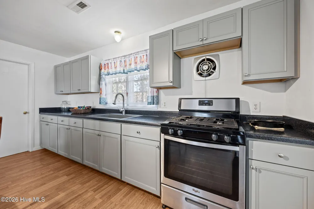 149 Bayshore Street Sea Level, NC 28577