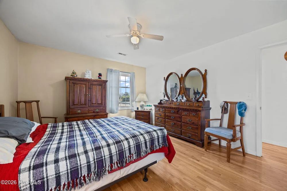 149 Bayshore Street Sea Level, NC 28577