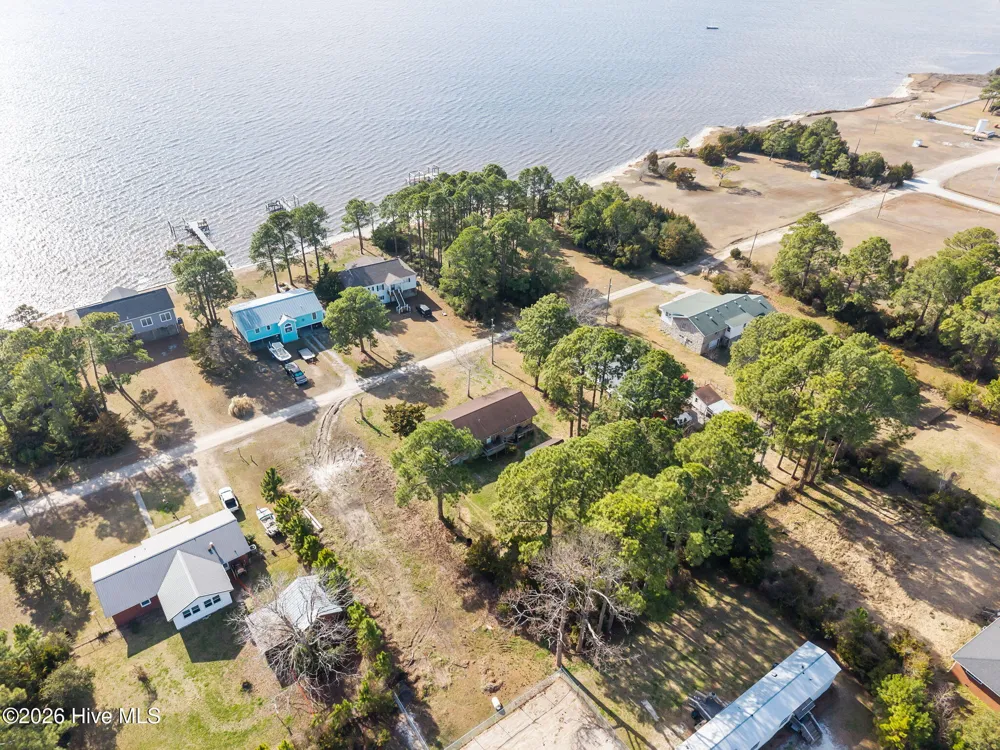 149 Bayshore Street Sea Level, NC 28577
