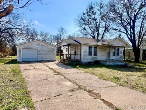 931 W 14th