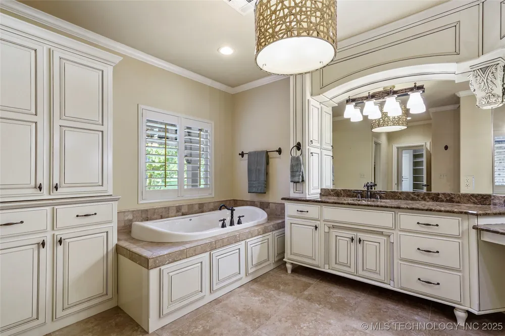 7474 S 288th EastAvenue Broken Arrow, OK 74014