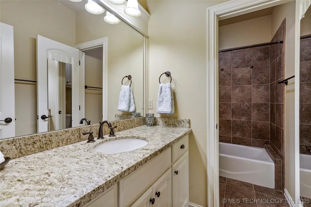 7474 S 288th EastAvenue Broken Arrow, OK 74014