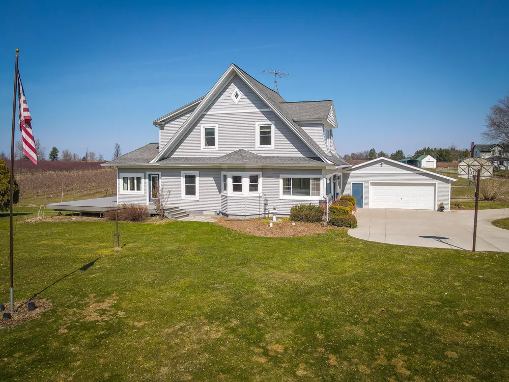 3338 W Abbey Road Hart Township, MI 49420