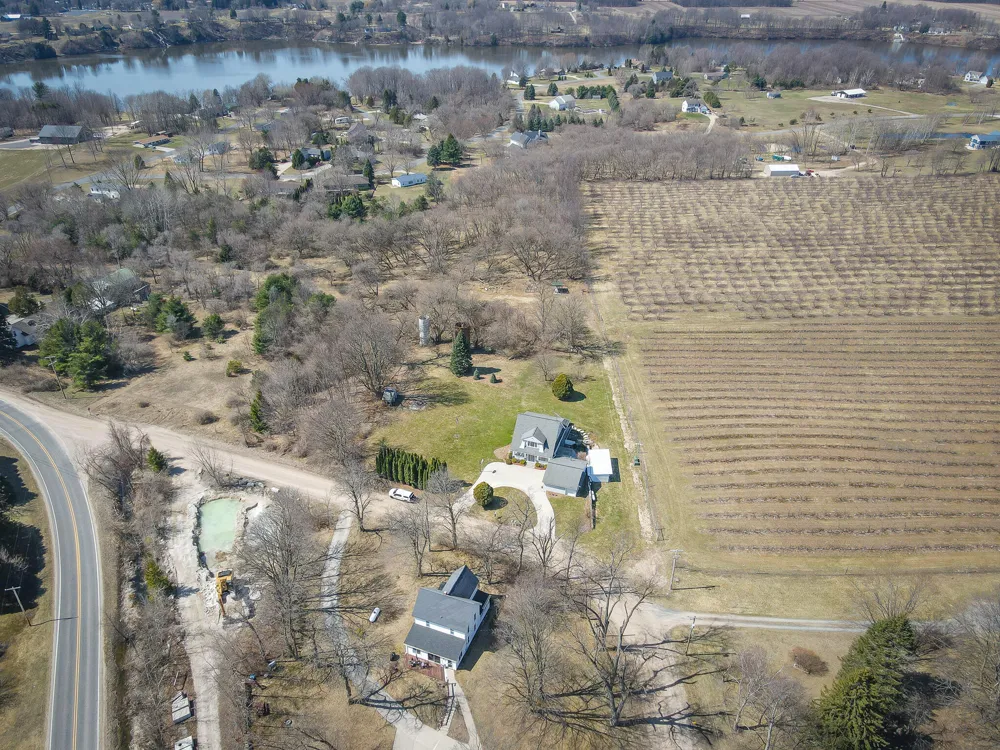3338 W Abbey Road Hart Township, MI 49420
