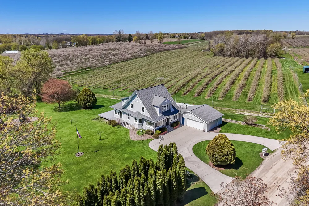 3338 W Abbey Road Hart Township, MI 49420